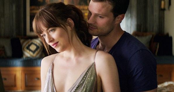 Dakota Johnson từng trộm nội y trên phim trường ‘50 sắc thái’
