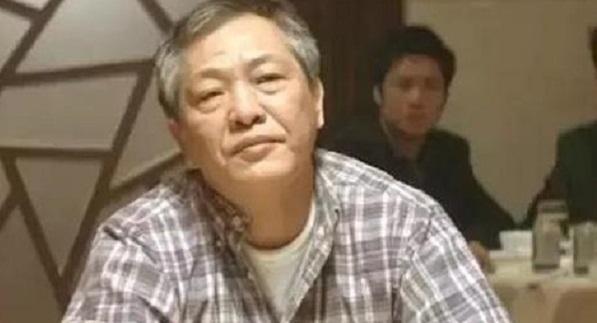 Người sáng lập dòng phim cảnh sát và xã hội đen Hong Kong Vương Chung qua đời