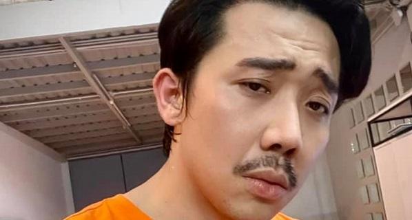 Bộ râu "giả trân" của Trấn Thành trong "Bố già" nay đã trở nên chân thật