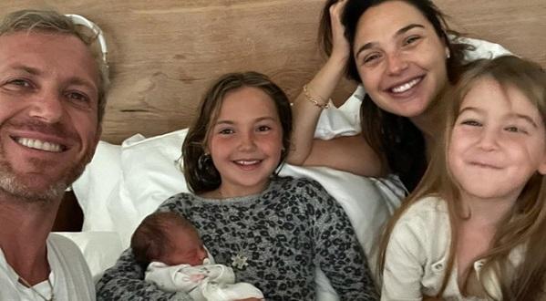 Sao phim Wonder Woman - Gal Gadot - sinh con thứ ba