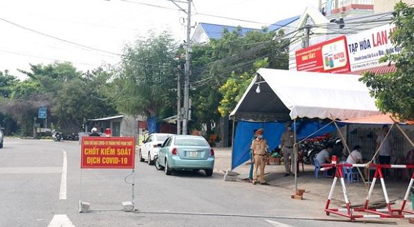 Sáng 14/7, Hà Nội lập 22 chốt kiểm soát dịch, có trạm test nhanh SARS-CoV-2