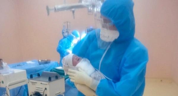 Con sản phụ F0 sinh ra từ 27/4 - 31/12/2021 được hỗ trợ 1 triệu đồng/trẻ