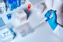 Những trường hợp người đi viện không phải trả phí xét nghiệm Covid-19