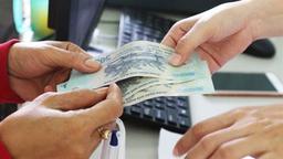 Ngày 10 và 30/11, người lao động tại các doanh nghiệp được nhận tiền hỗ trợ Covid-19