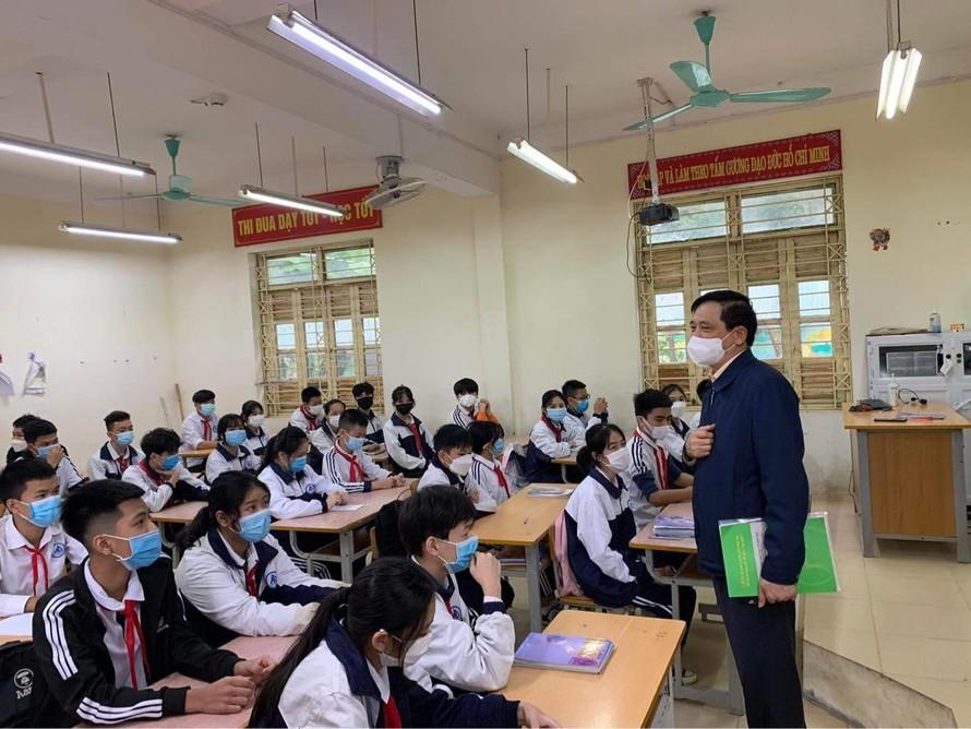 Hà Nội: Dự kiến từ 6/12 cho cấp THPT đi học trở lại