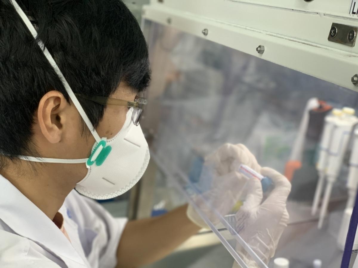 Tháng 1/2022: Novavax sản xuất vaccine chống biến chủng Omicron