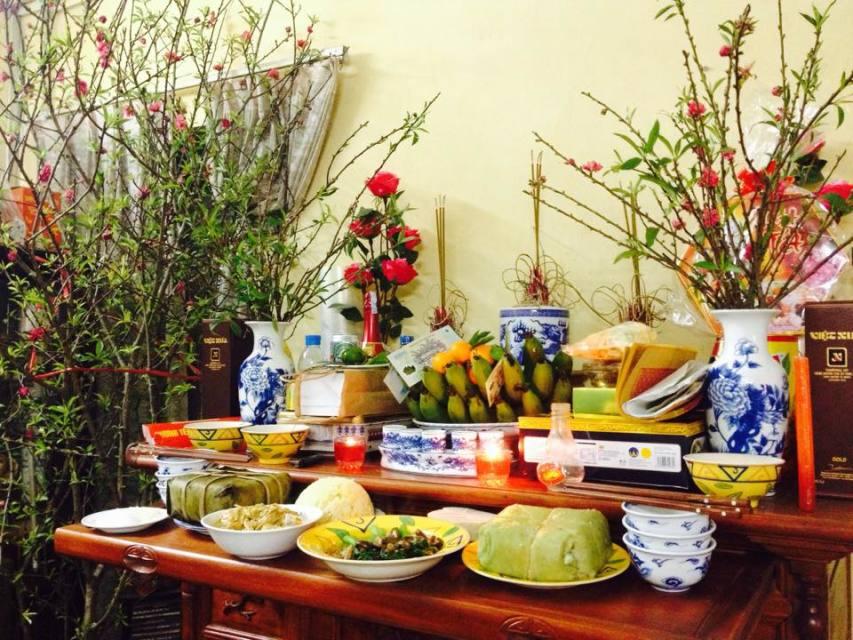 Sắp mấy bát mấy đũa lên bàn thờ để cúng mới đúng?