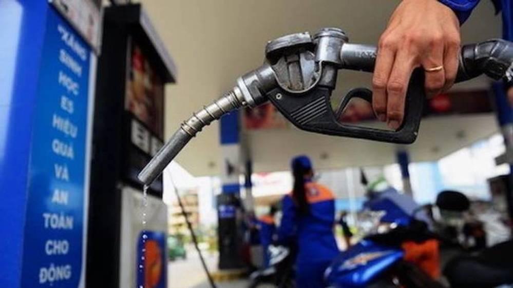 Đổ xăng đừng hô 'đầy bình', thay vào đó áp dụng mẹo này để không mất tiền oan