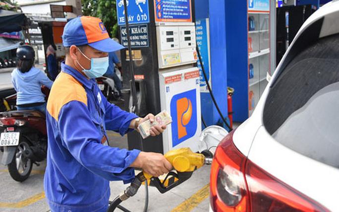 Giá xăng có thể tăng lên 30.000 đồng/lít