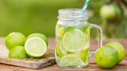 4 loại nước uống giúp F0 nhanh khỏi bệnh, lưu ý đặc biệt về cách dùng nước dừa
