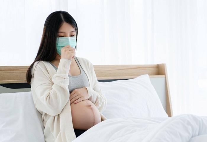 BS sản khoa nổi tiếng Trần Danh Cường chỉ rõ những dấu hiệu nguy hiểm ở phụ nữ mang thai mắc Covid