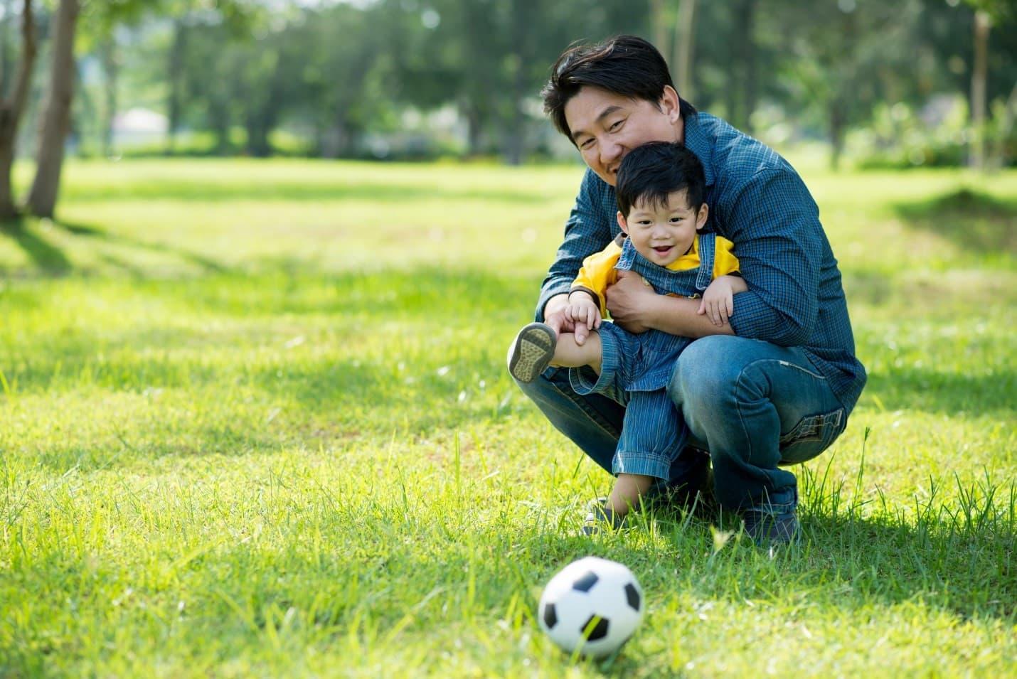 Sống chung với ông bố có những tính này, trẻ rất dễ bị ảnh hưởng xấu