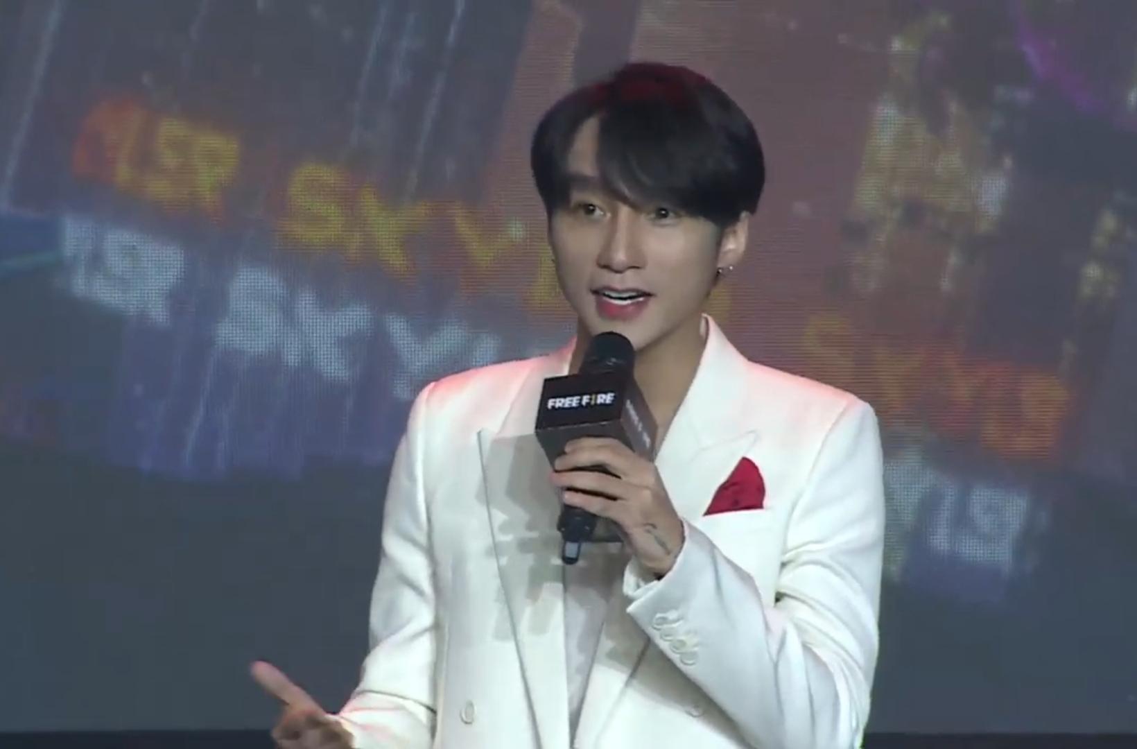 Giữa tâm bão, Sơn Tùng thổ lộ: Xin hãy ủng hộ cho tấm thân nhỏ bé này