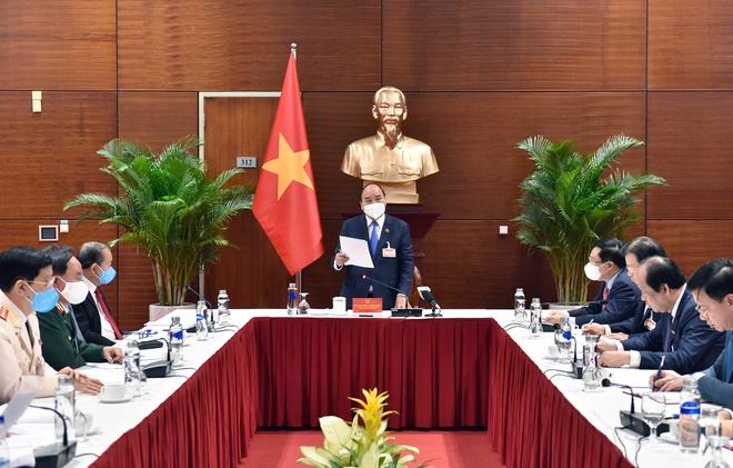 Thủ tướng họp khẩn về Covid-19, xác định ổ dịch lớn nhất trong cộng đồng