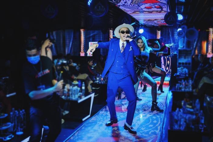 Soobin Hoàng Sơn đổi nghệ danh, chuyển sang phong cách "quý ông"