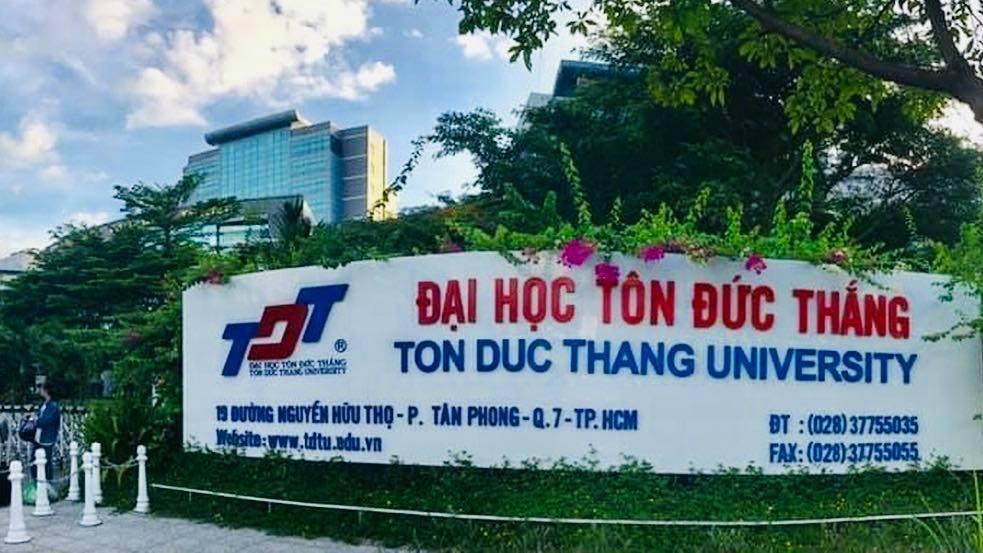 Đại học Tôn Đức Thắng hoãn cấp bằng tốt nghiệp vì chưa có người ký bằng