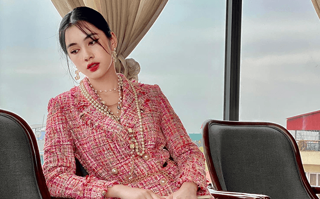 Cẩm Đan - tình mới chồng cũ Lệ Quyên - khoe nhan sắc ngày càng quyến rũ