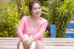 Nhan sắc ngày càng trẻ đẹp của bà xã Quý Bình sau thời gian bị chê kém sắc