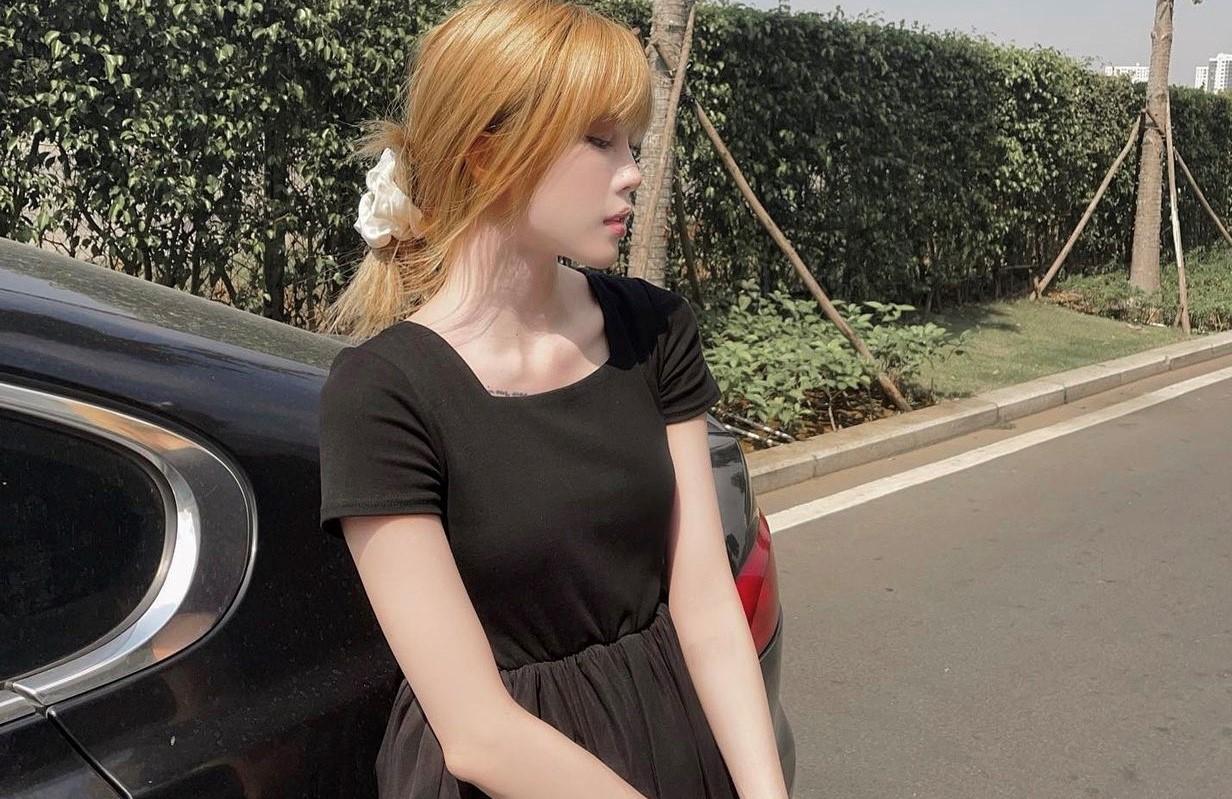 Thiều Bảo Trâm khiến fan lo lắng khi lộ hình ảnh hốc hác lộ cả gân tay