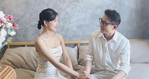 Phan Mạnh Quỳnh sắp kết hôn với bạn gái kém 4 tuổi sau 5 năm hẹn hò