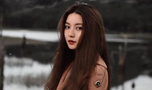 Hot girl Bâu - nữ chính LAYLALAY - là ai: Ngôi sao MXH, hẹn hò nữ giới