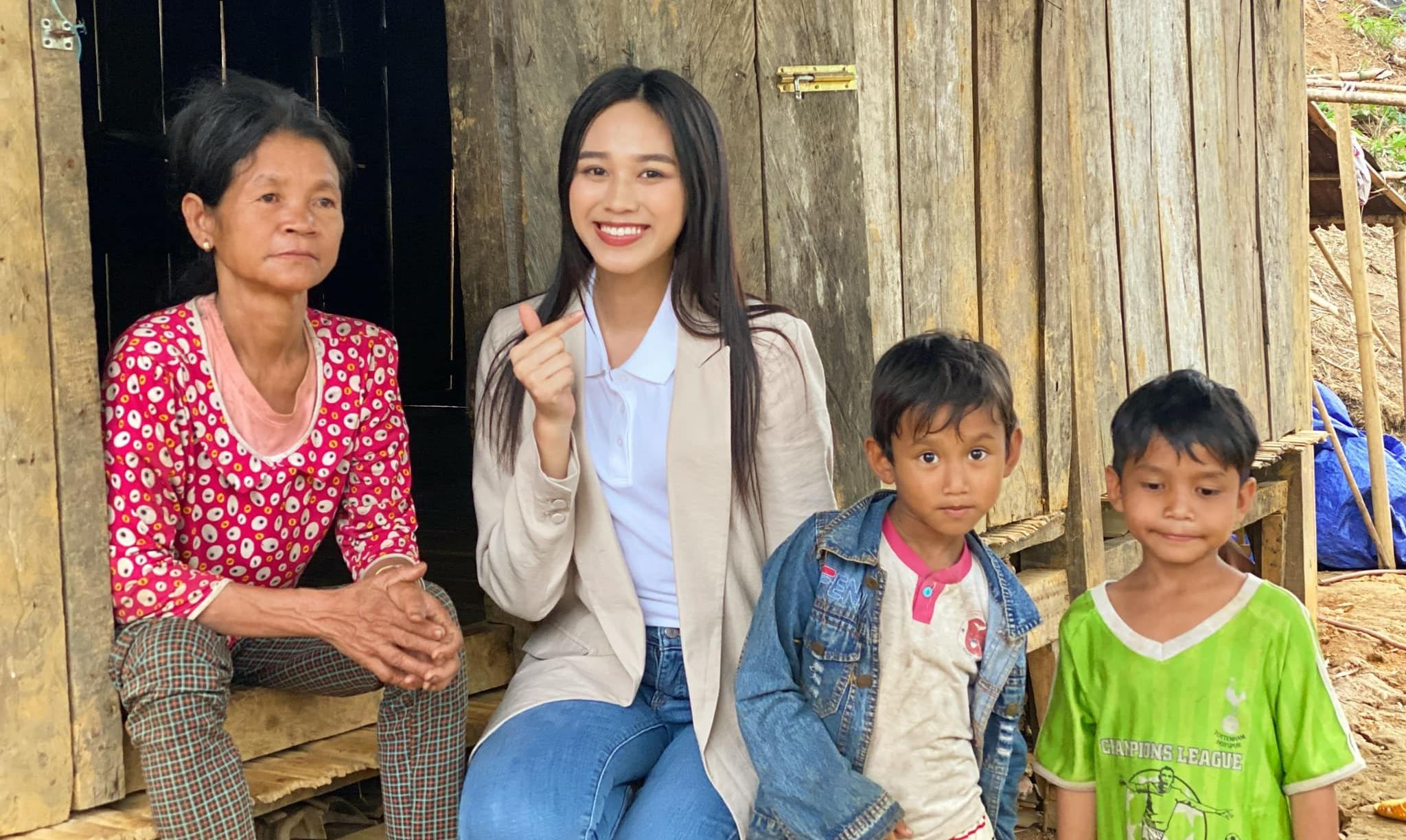 Đỗ Thị Hà viết tâm thư thiện nguyện dài đến mức Instagram không cho đăng