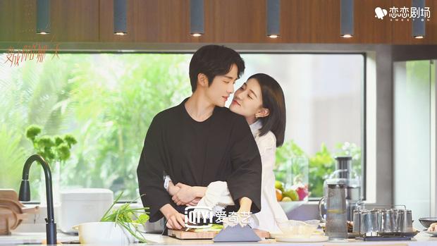 Lương Khiết và Trương Tân Thành "ngọt như mật" trong poster phim mới