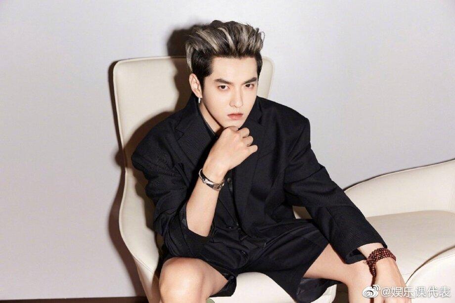 Ngô Diệc Phàm là ai, làm gì mà bị gọi là Trịnh Sảng phiên bản nam?
