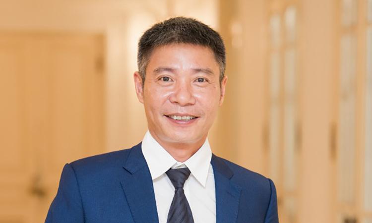 Công Lý là ai? "Cô đẩu" trải qua 2 lần đò và cuộc hôn nhân thứ 3 với bà xã kém 15 tuổi