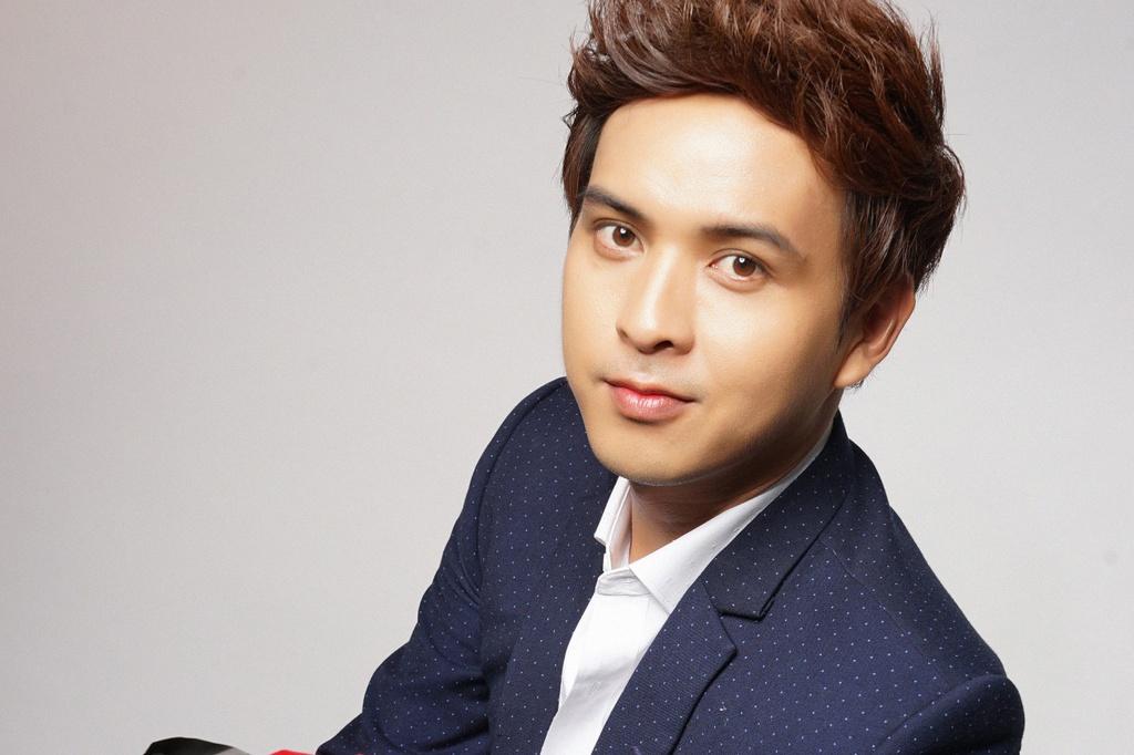 Hồ Quang Hiếu là ai? Chủ nhân hit 'con bướm xuân', danh hài TikTok Việt