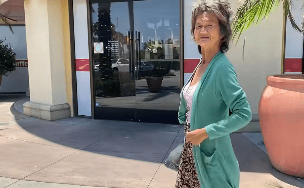 Kim Ngân ăn mặc trẻ trung, nhàn nhã dạo phố shopping