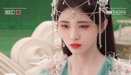 Tạo hình cổ trang trong "Hoa Nhung" của Cúc Tịnh Y bị fan chê nhìn như "hot girl mạng"