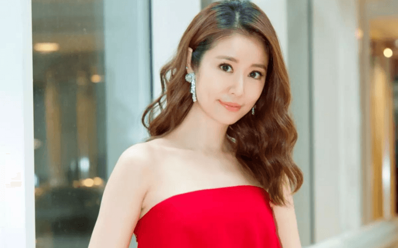 Lâm Tâm Như là ai: Hạ Tử Vy của Hoàn Châu cách cách, 40 tuổi mới kết hôn