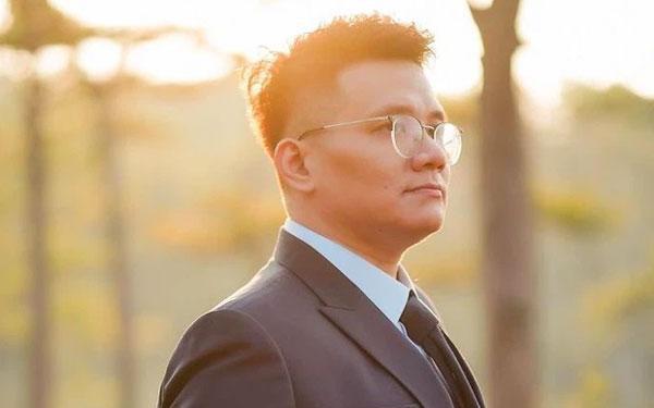 Nhâm Hoàng Khang là ai? "Cậu IT" tố hàng loạt vụ việc liên quan đến sao Việt