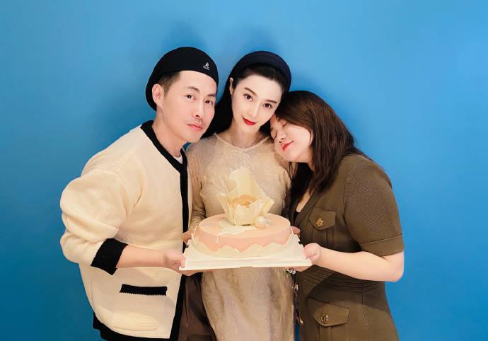 Phạm Băng Băng đón sinh nhật tuổi 40 bên người phụ nữ quyền lực