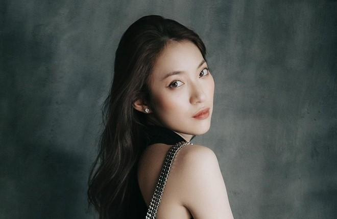 Khánh Vy là ai? "Hot girl 7 thứ tiếng", MC trẻ nhất Đường lên đỉnh Olympia