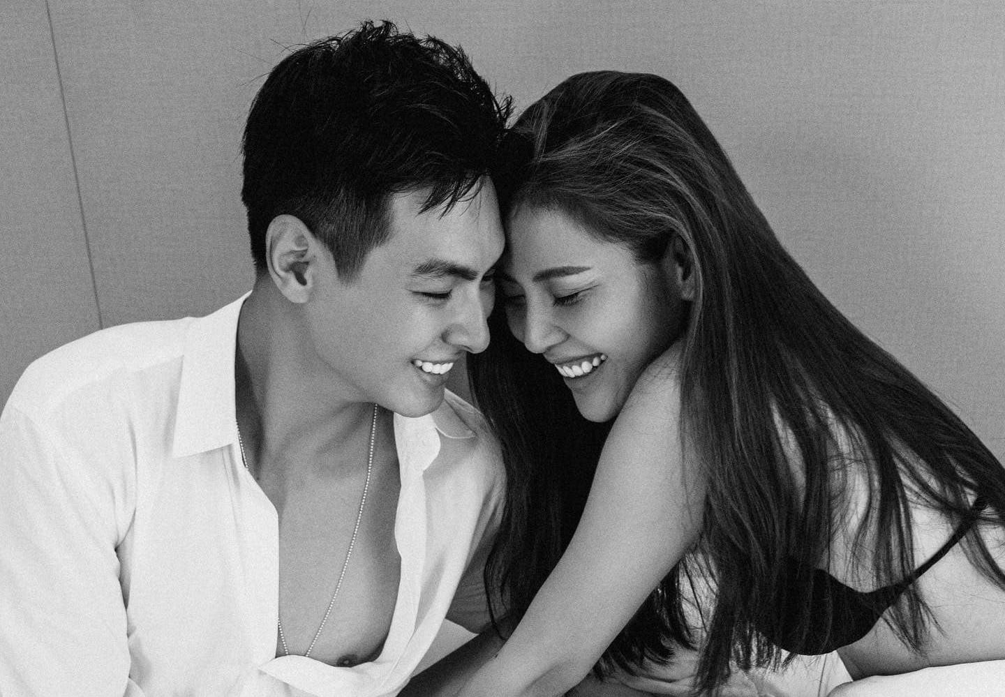 Lâu lắm mới tái xuất, vợ chồng Chúng Huyền Thanh vẫn như lúc mới yêu