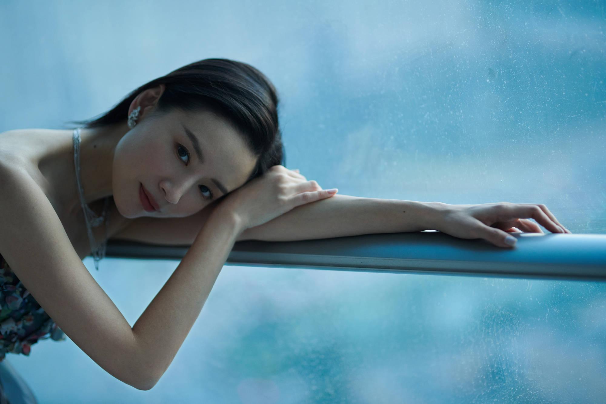 "Chúc Anh Đài" Đổng Khiết khoe vẻ đẹp tinh khôi ở tuổi 41