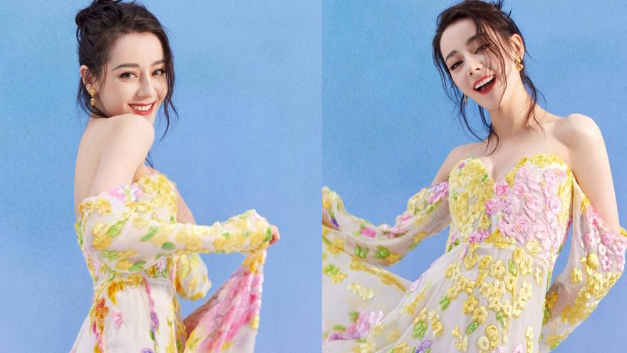 Địch Lệ Nhiệt Ba khoe bờ vai mắc áo cực phẩm trong thiết kế váy "ngàn hoa khoe sắc"