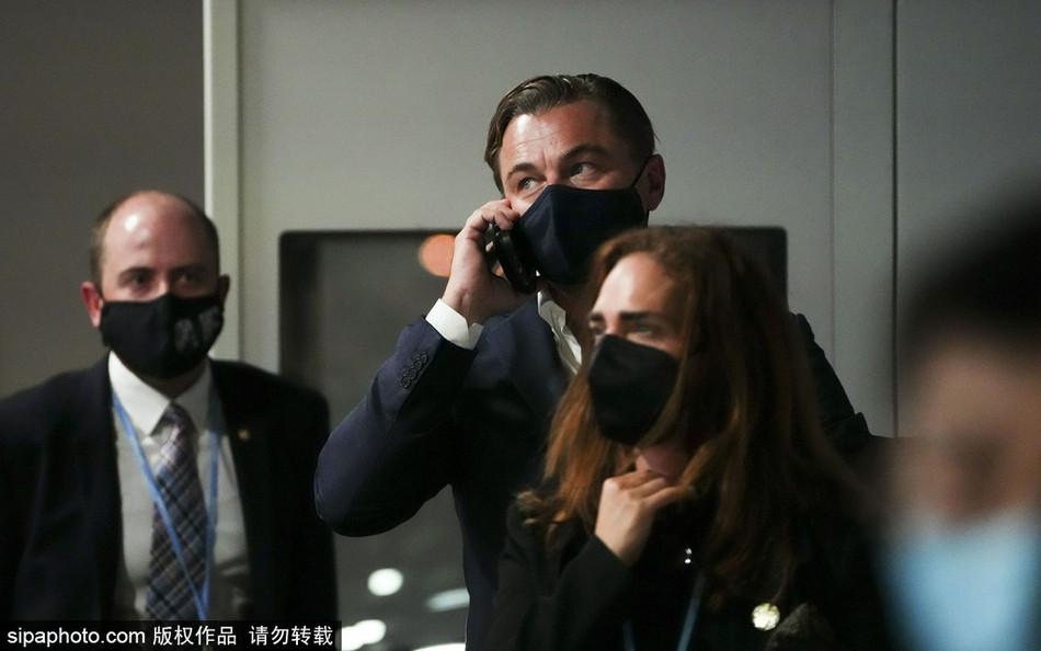 Leonardo DiCaprio đeo khẩu trang vẫn chiếm spotlight tại hội nghị biến đổi khí hậu COP26