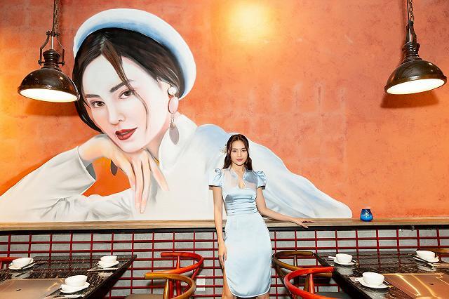 Nhà hàng của Ninh Dương Lan Ngọc gây tranh cãi khi bán lẩu cua giá 1 triệu đồng