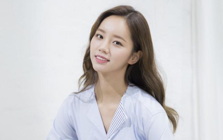 Lee Hyeri là ai? Idol của Girl's Day, nổi tiếng nhờ "Reply 1988" và có tình yêu đẹp với Ryu Jun Yeol