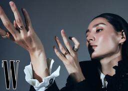 Dancer Monika khoe vẻ đẹp "phi giới tính" trên tạp chí W Korea