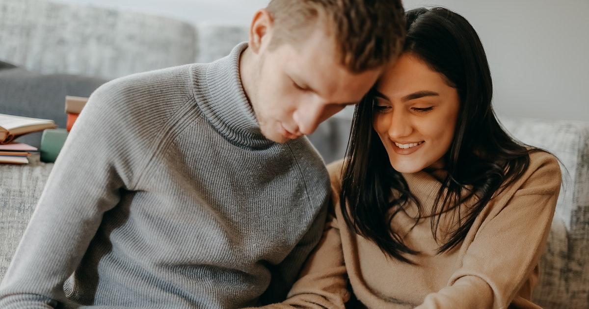 Sapiosexual là gì? Dấu hiệu cho thấy bạn là một Sapiosexual
