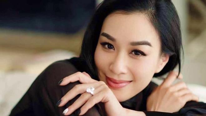 Rộ tin "mỹ nhân gốc Việt" Chung Lệ Đề đang mang bầu lần thứ 4 ở tuổi 51