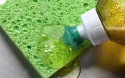 Mối nguy hại từ việc pha loãng nước rửa bát