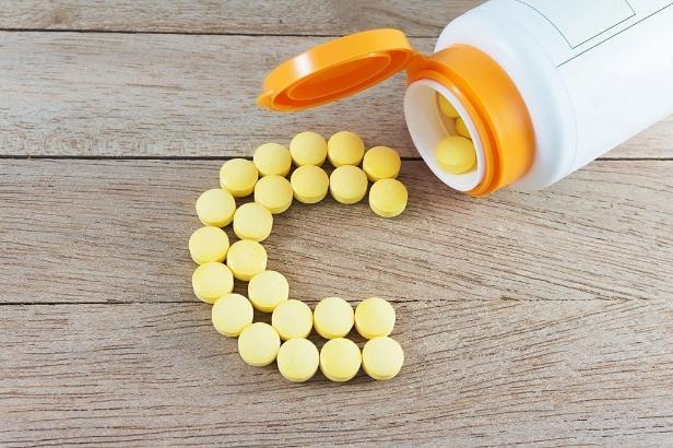 Bác sĩ nói về việc bổ sung vitamin khi là F0: Không được xem vitamin là "thuốc bổ" để khỏe