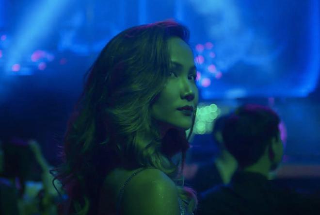 Phim nhiều cảnh nóng của H'Hen Niê được đạo diễn "Harry Potter" khen xuất sắc