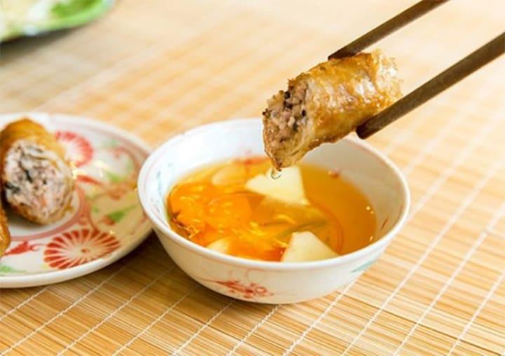 2 cách pha nước chấm nem ngon và dễ, nàng vụng mấy cũng thành công