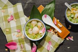 Công thức nấu chè khúc bạch thanh mát, đúng chuẩn ngay tại nhà